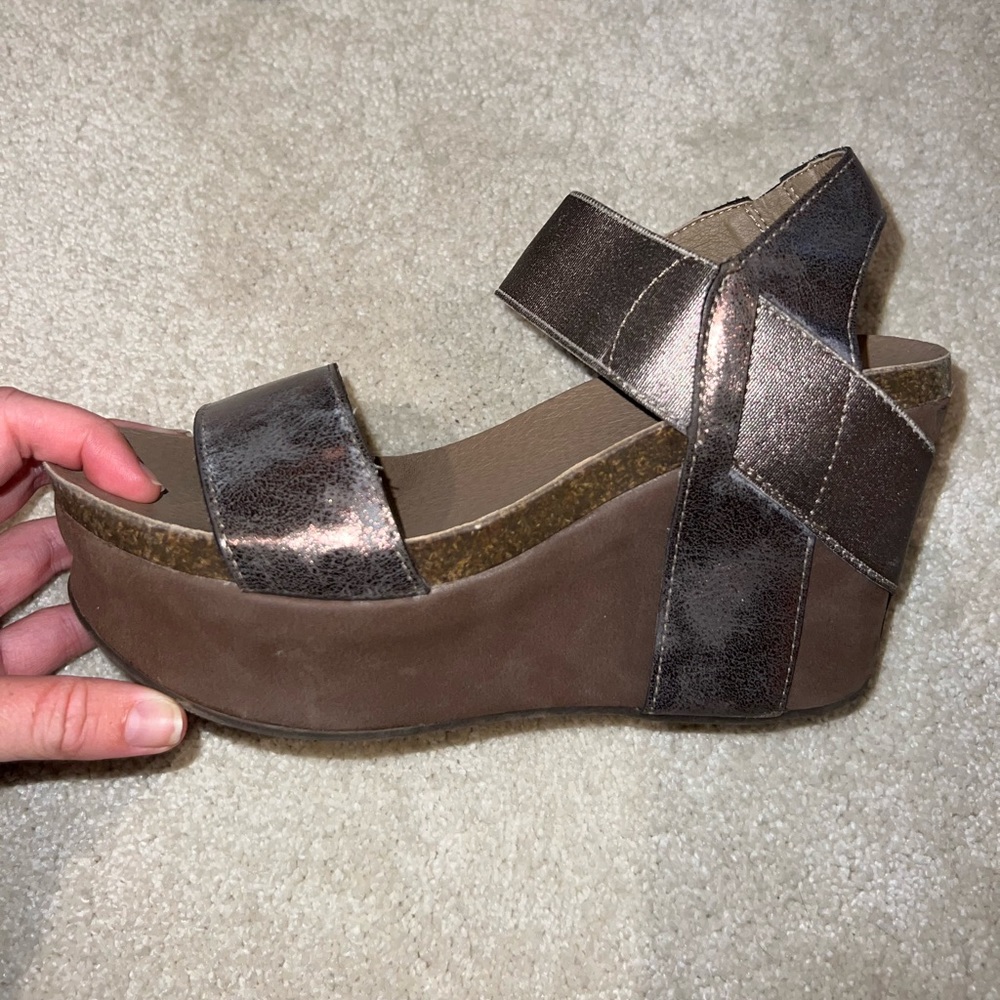 Wedges - Picture 2 of 5